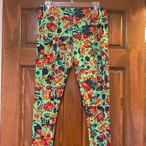 NEW LuLaRoe Bright Green Floral Leggings - Tall & Curvy Size (TC)